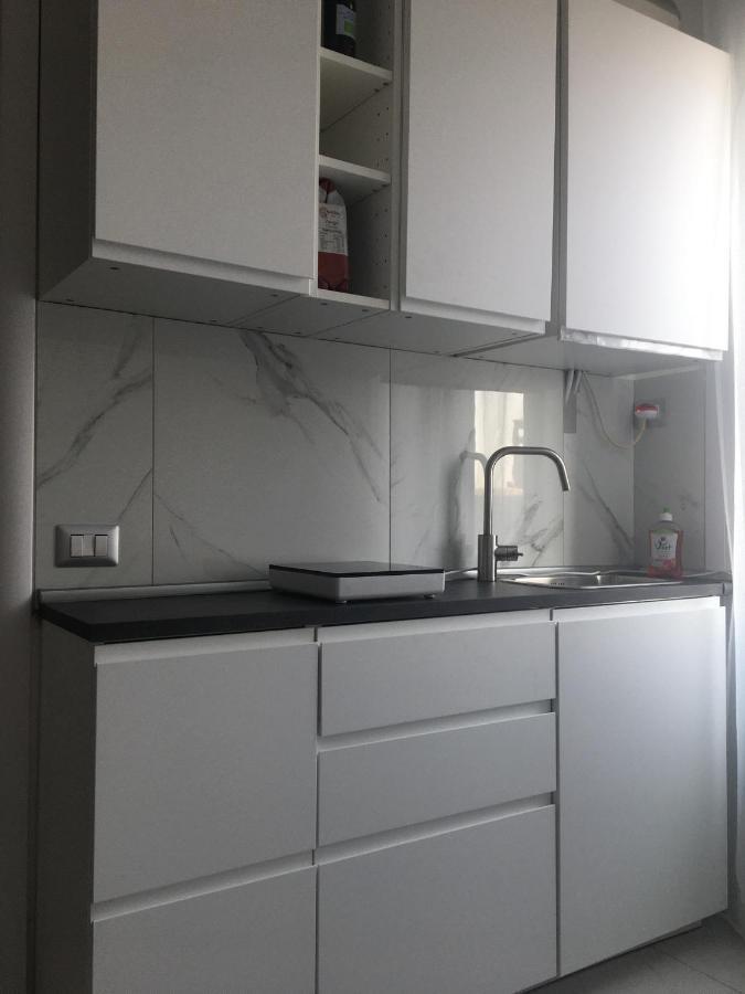 Studio Triboniano Apartment Milan Bagian luar foto